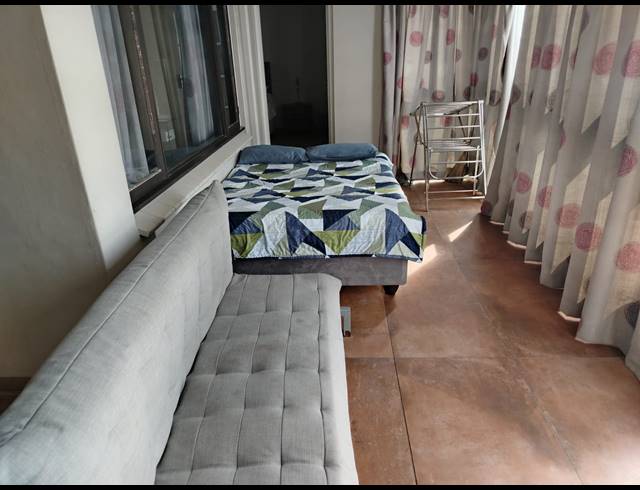 2.5 BEDROOM FLAT FOR SALE IN SOUTH BEACH